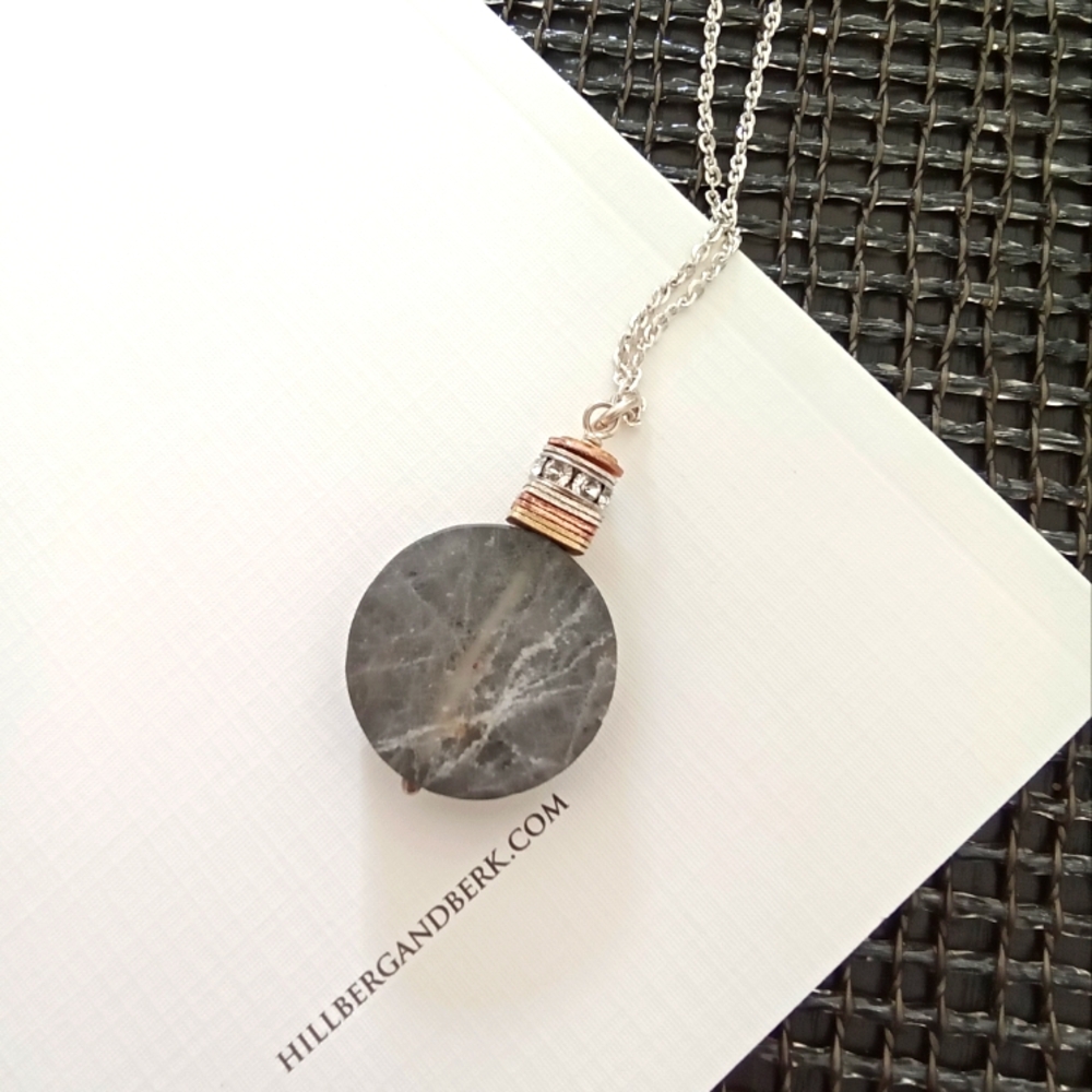 Hillberg & Berk Black Agate Stone Long Silver Necklace - Picture 4 of 6